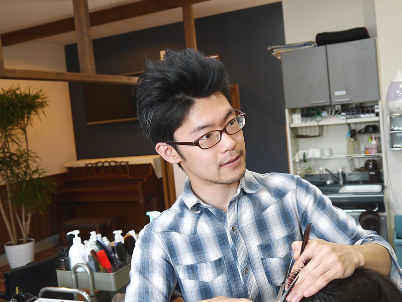 店長のツヨシです。